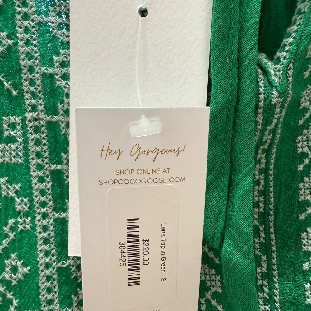 Green Embroidered Women's Top - Picture 2 of 3